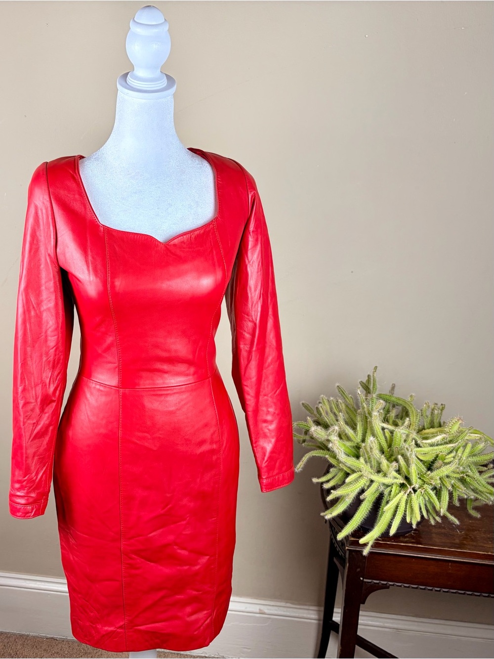 Vintage 100% Leather Made in Canada Neto Red Pencil Dress Showstopper Size 4
